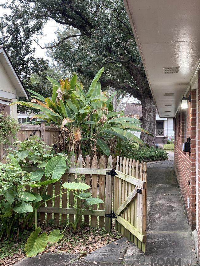 https://bt-photos.global.ssl.fastly.net/batonrouge/orig_boomver_1_2025011965-2.jpg
