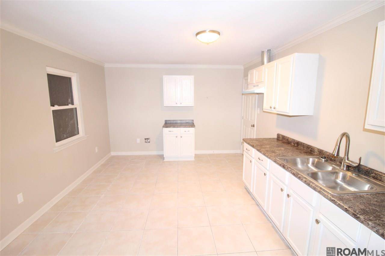 4733 Shelley St - Photo 1