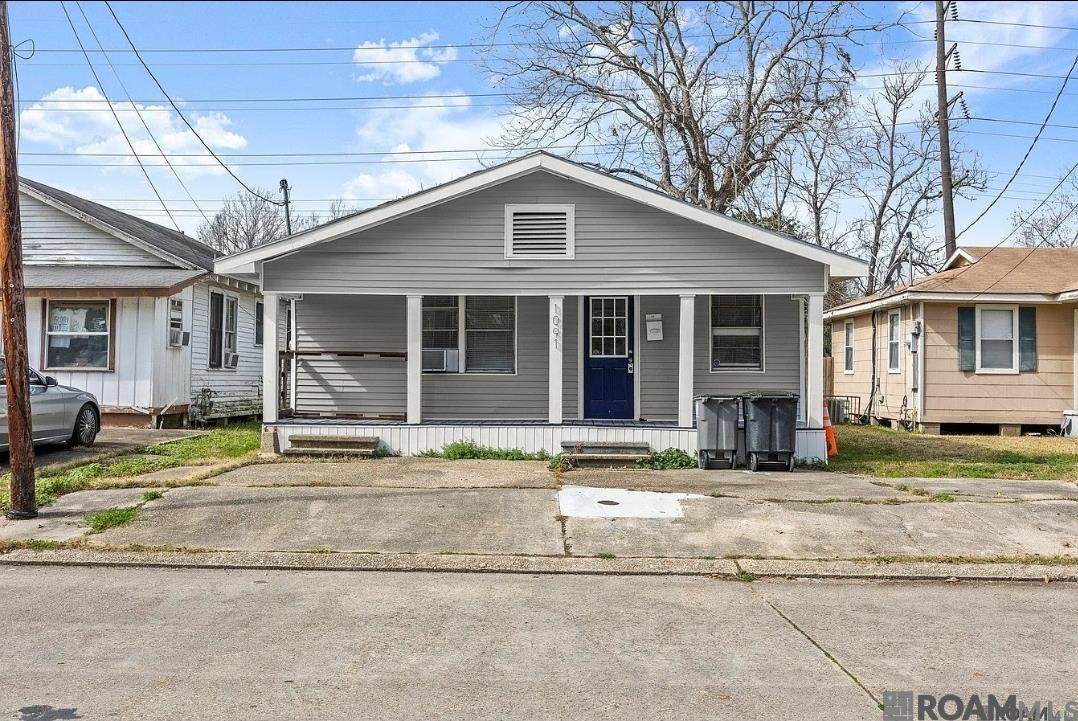 1091 46th St - Photo 1
