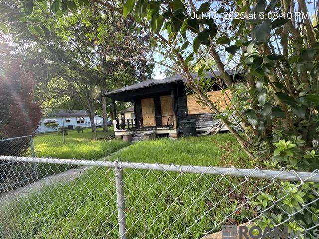 2645 Jefferson - Photo 1