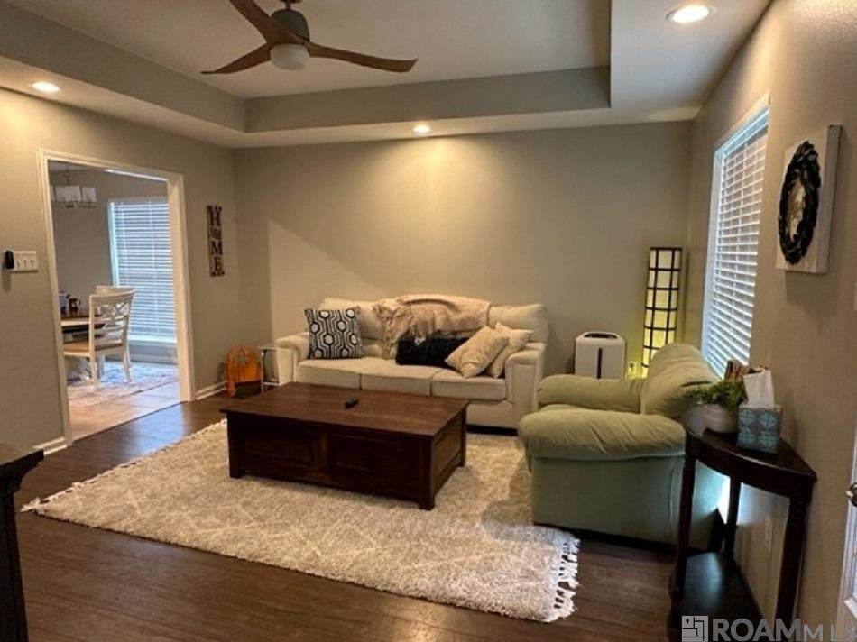 https://bt-photos.global.ssl.fastly.net/batonrouge/orig_boomver_1_2025013424-2.jpg