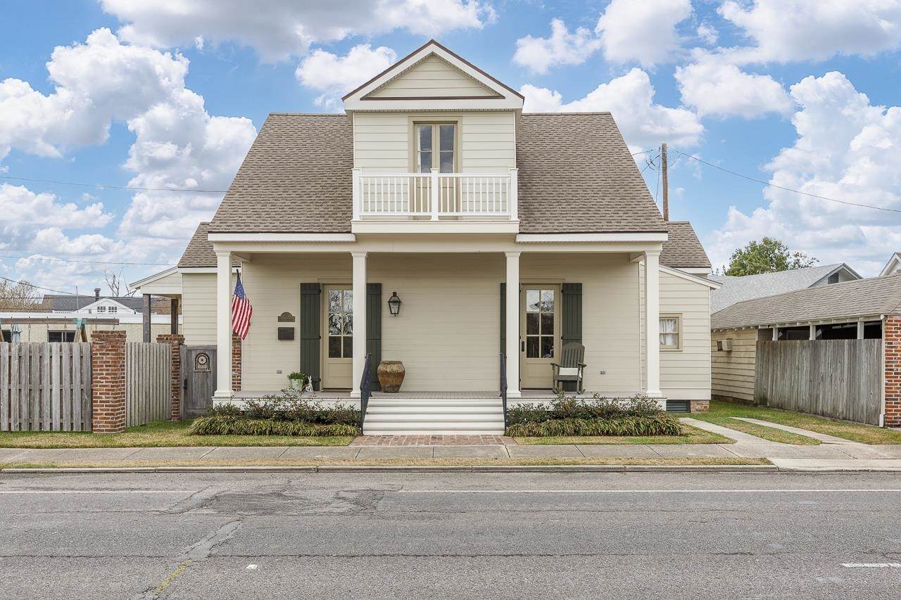 528 Canal Blvd - Photo 1