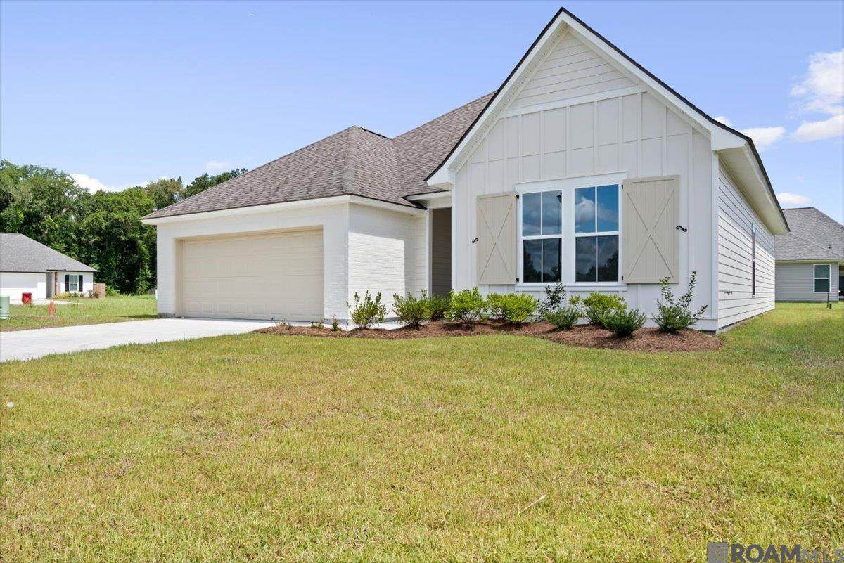 10443 Highpoint Dr - Photo 1