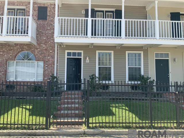 149 Aspen Square - Photo 1