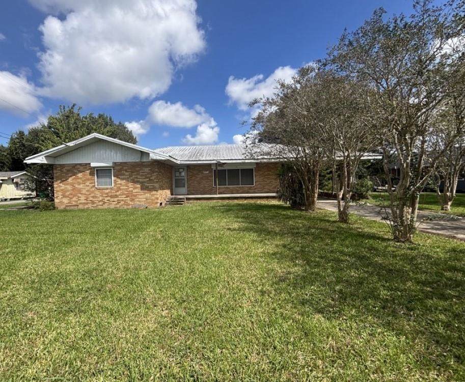 18575 East Main Street - Photo 1