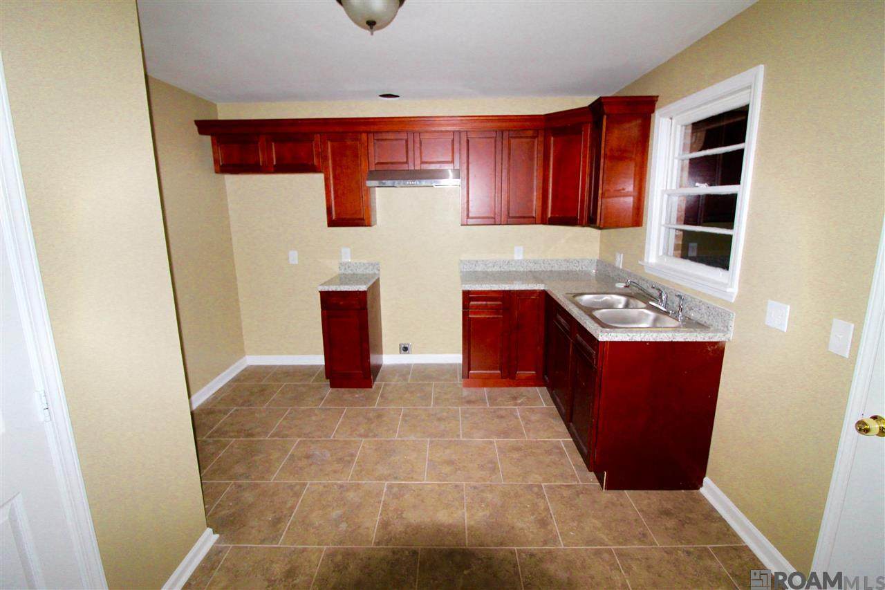 3954 Iroquois St - Photo 1