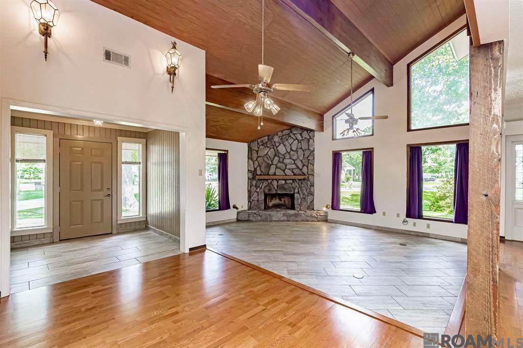 8523 Briarwood Pl - Photo 1