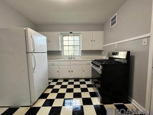 2547 Olive St - Photo 1