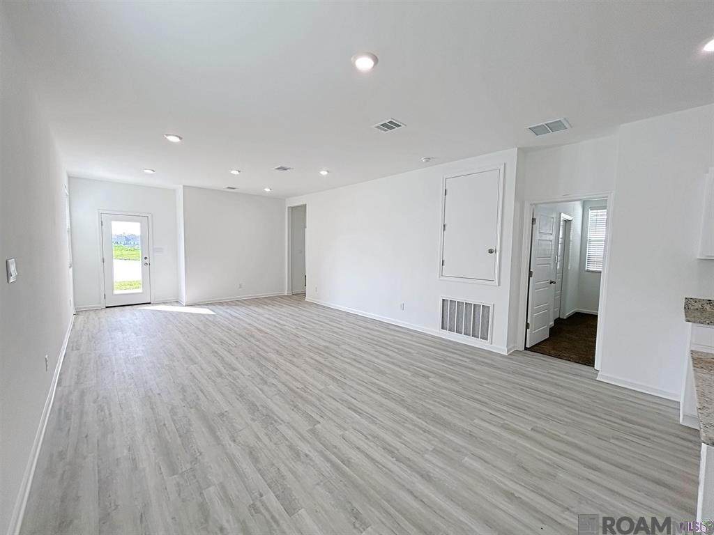 https://bt-photos.global.ssl.fastly.net/batonrouge/orig_boomver_1_2026000995-2.jpg