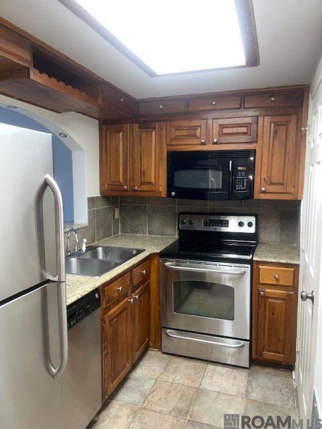 2045 3rd St - Photo 1