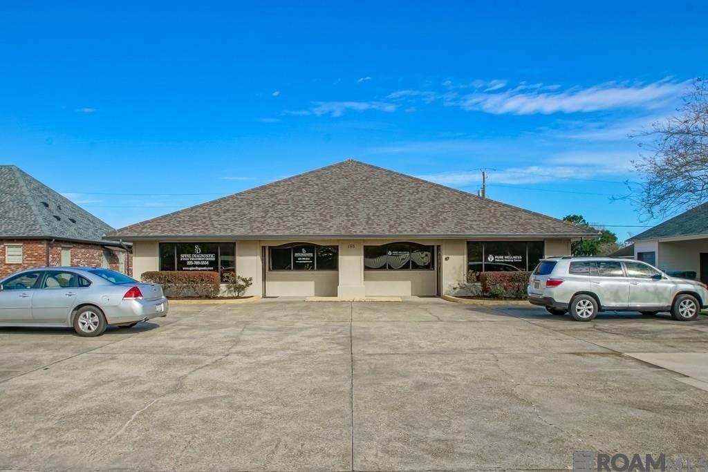 155 Del Orleans - Photo 1