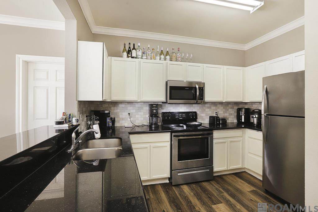 710 Boyd Dr - Photo 1