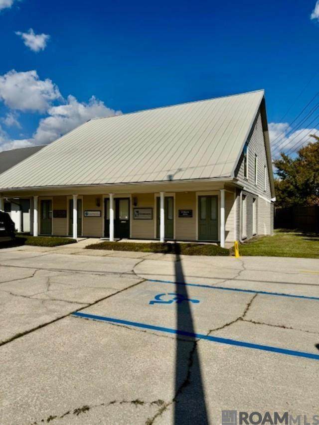 11021 Perkins Rd - Photo 1