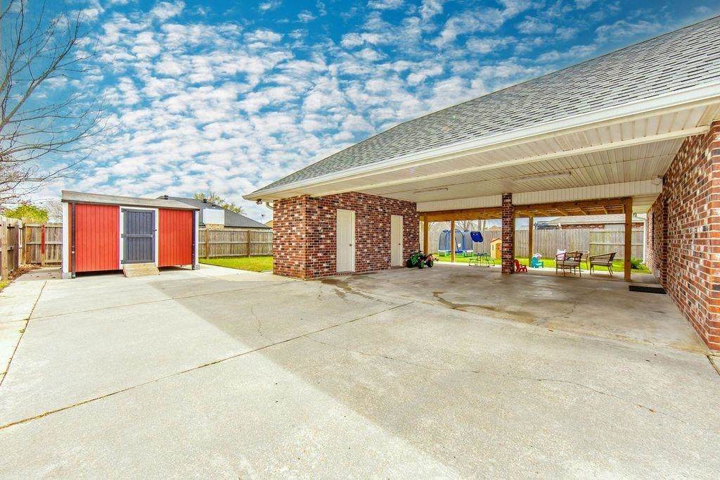 https://bt-photos.global.ssl.fastly.net/batonrouge/orig_boomver_1_2026004156-2.jpg