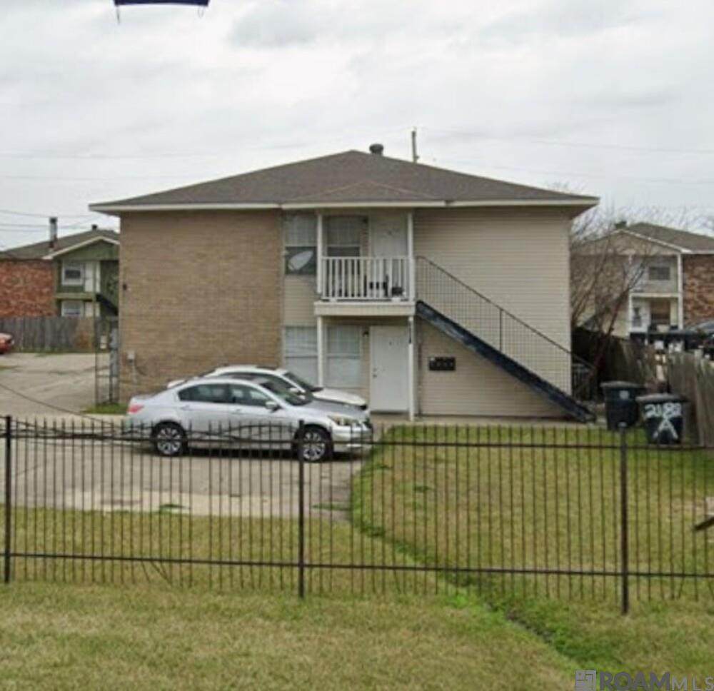 2182 Gardere Ln - Photo 1