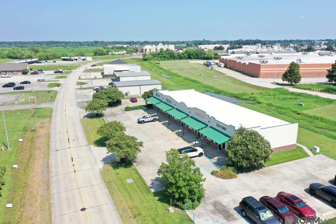 https://bt-photos.global.ssl.fastly.net/batonrouge/orig_boomver_1_2026004717-2.jpg
