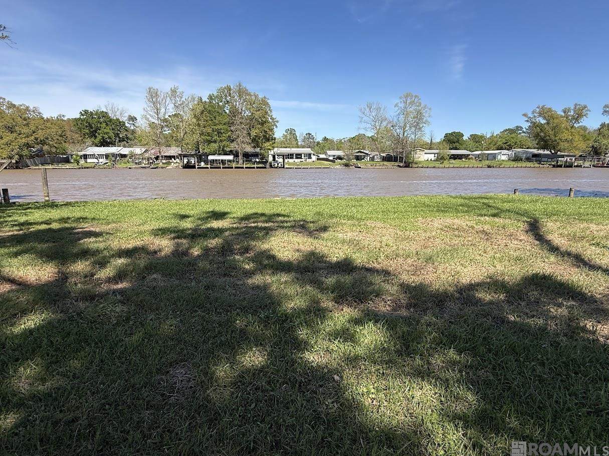 https://bt-photos.global.ssl.fastly.net/batonrouge/orig_boomver_1_2026004770-2.jpg