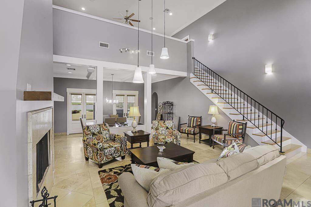 https://bt-photos.global.ssl.fastly.net/batonrouge/orig_boomver_1_2026005159-2.jpg