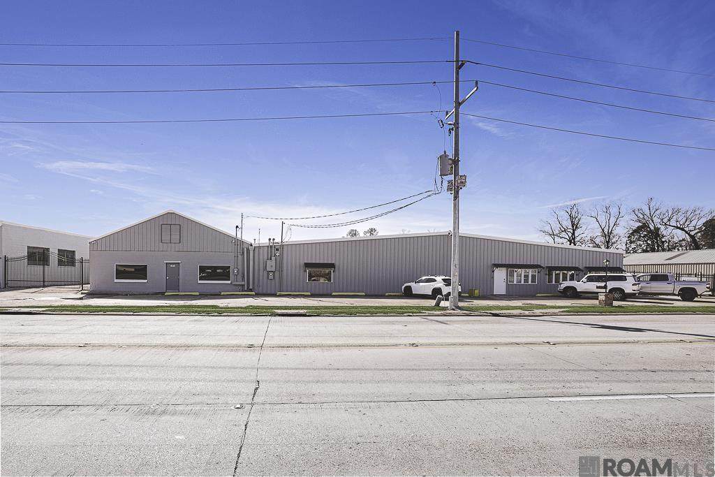 10928 Choctaw Dr - Photo 1