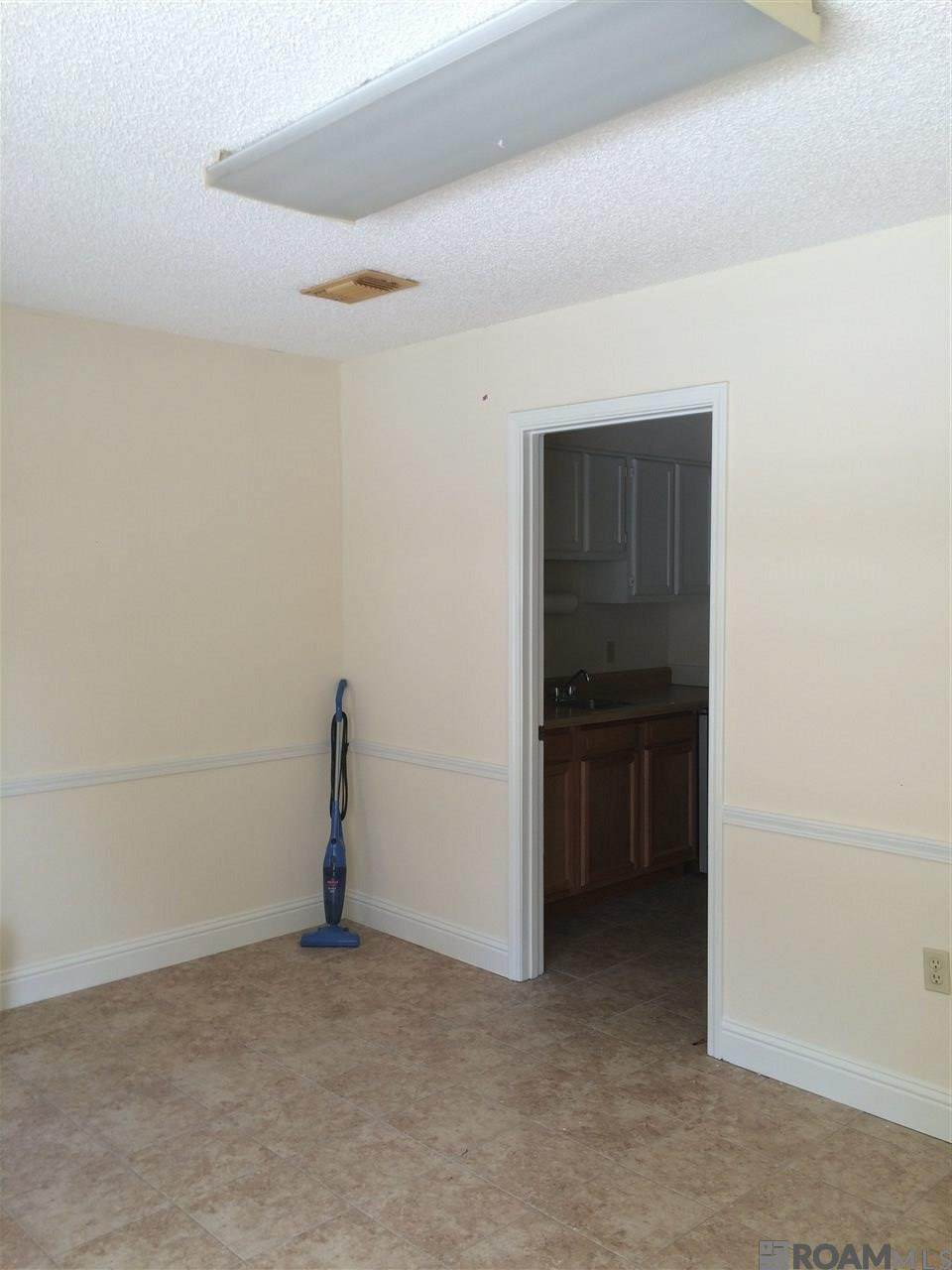 https://bt-photos.global.ssl.fastly.net/batonrouge/orig_boomver_1_2026006863-2.jpg