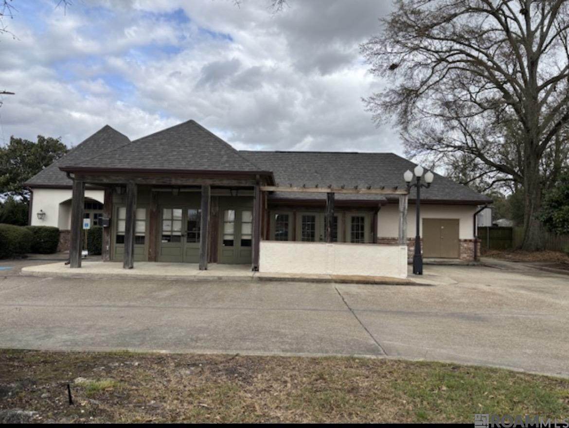 190 Lee Drive - Photo 1
