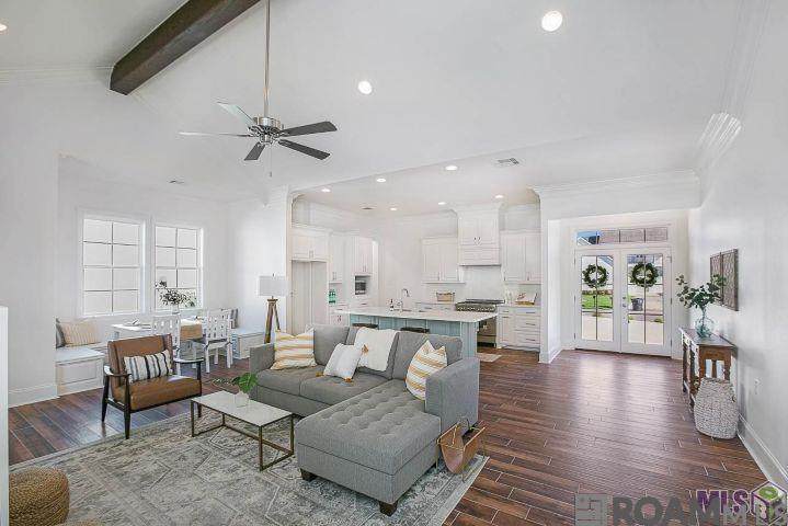 https://bt-photos.global.ssl.fastly.net/batonrouge/orig_boomver_1_2026008029-2.jpg