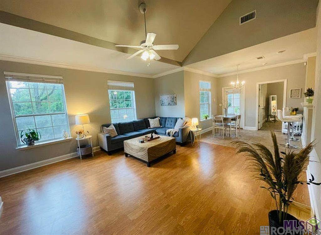 900 Dean Lee Dr - Photo 1