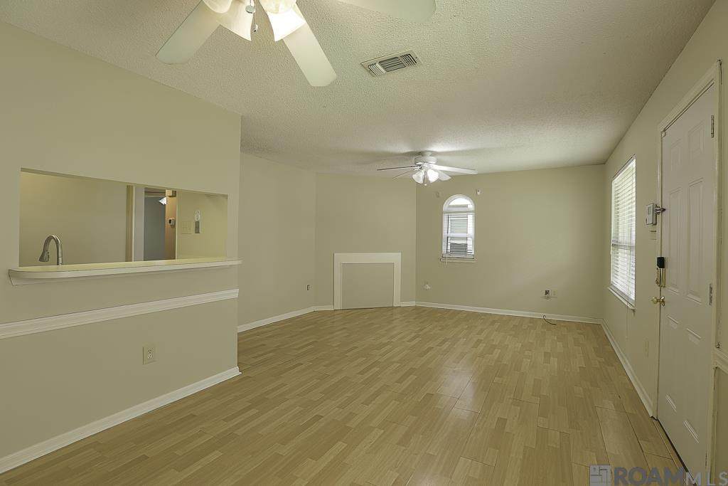 https://bt-photos.global.ssl.fastly.net/batonrouge/orig_boomver_1_2026010136-2.jpg