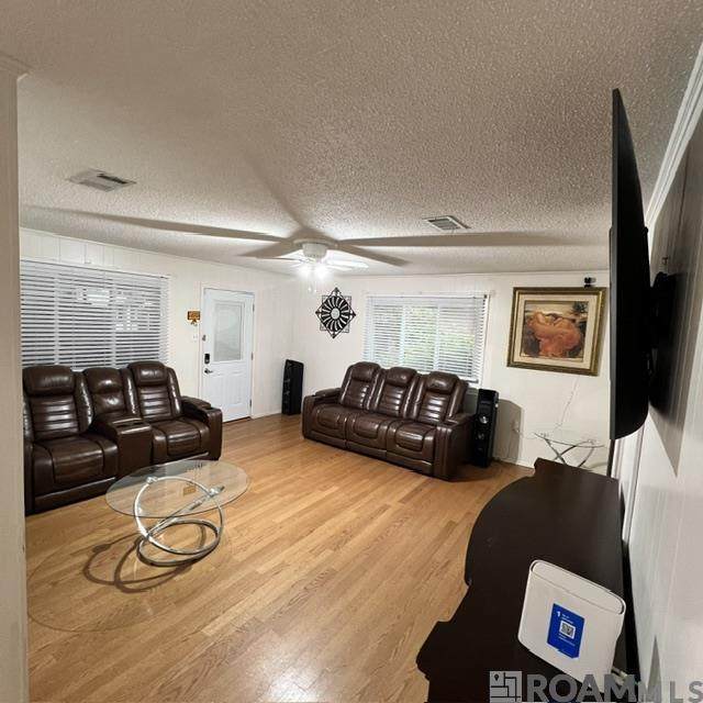 https://bt-photos.global.ssl.fastly.net/batonrouge/orig_boomver_1_2026011045-2.jpg