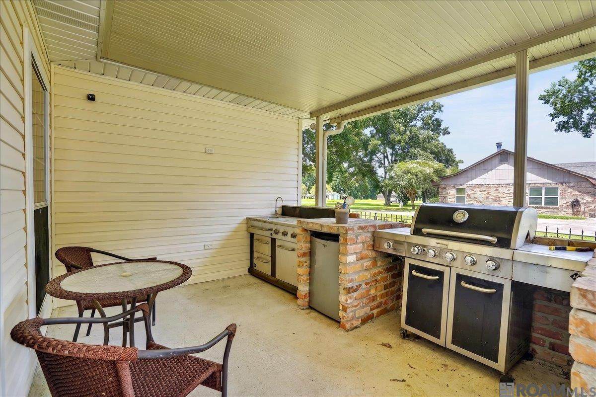 https://bt-photos.global.ssl.fastly.net/batonrouge/orig_boomver_1_2026011857-2.jpg