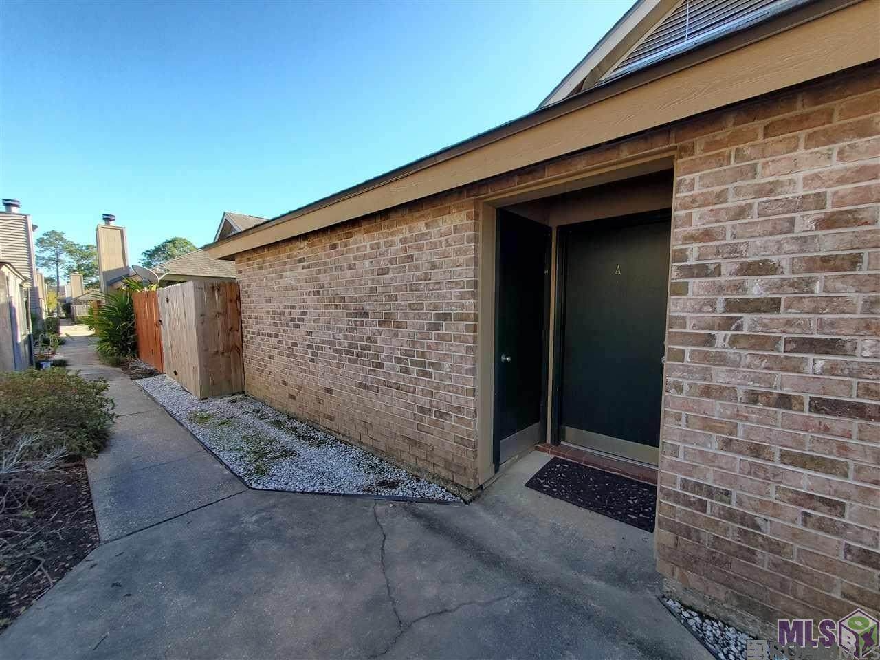 5151 Everett Ln - Photo 1