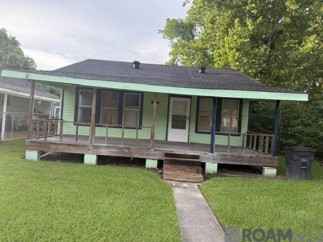 341 Flicker St - Photo 1