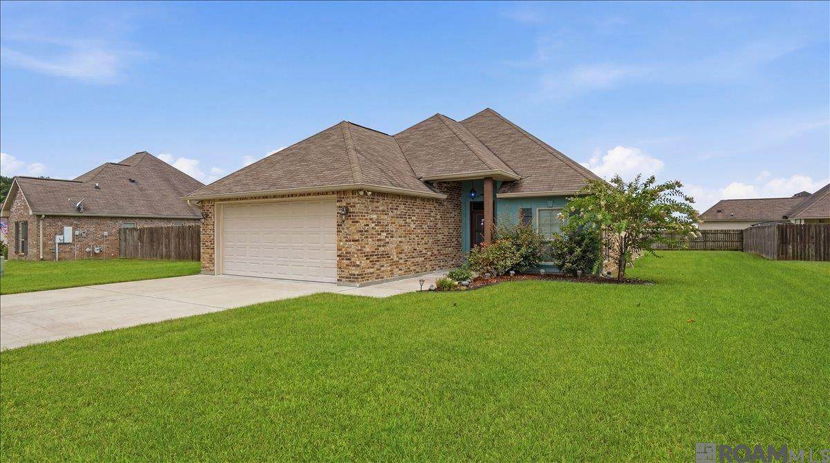 25305 White Lake Ave - Photo 1