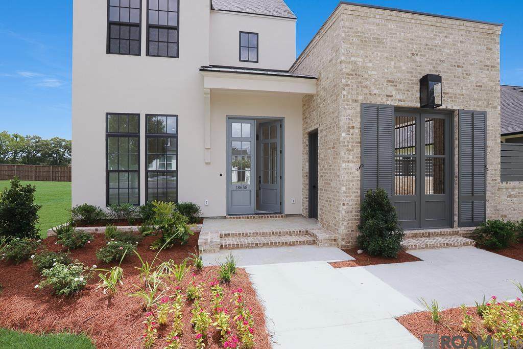 18658 Oakland Crossing Blvd - Photo 1