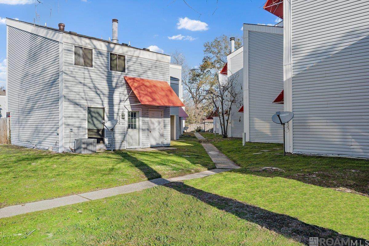 8437 Cypress Point Ct - Photo 1