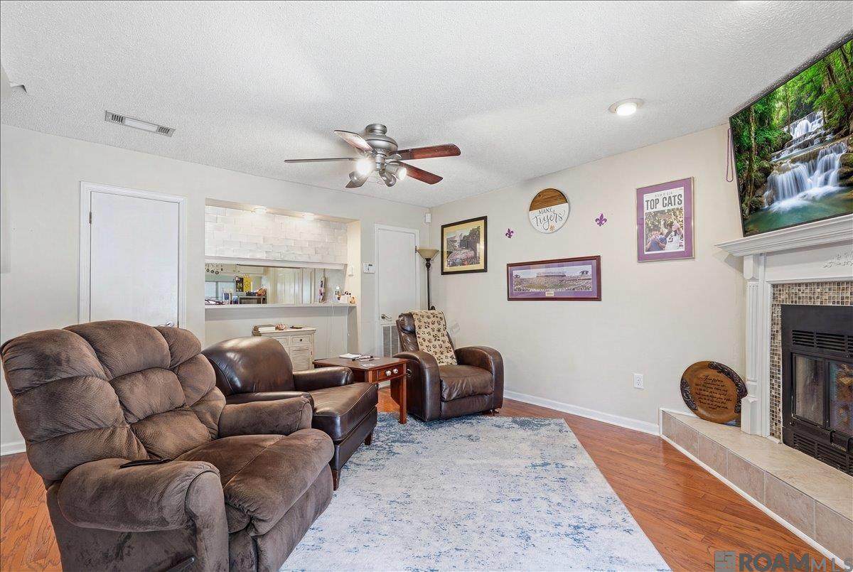 https://bt-photos.global.ssl.fastly.net/batonrouge/orig_boomver_1_2026013333-2.jpg
