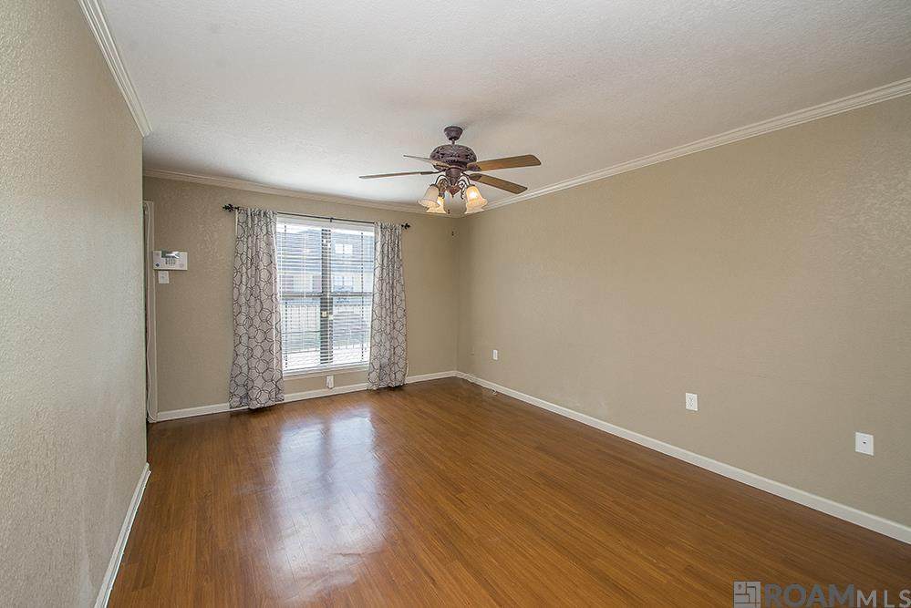 https://bt-photos.global.ssl.fastly.net/batonrouge/orig_boomver_1_2026014088-2.jpg