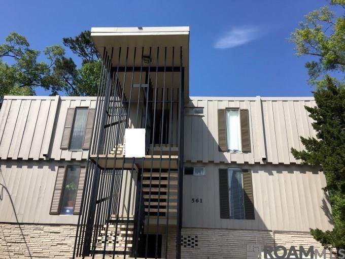 561 State St - Photo 1