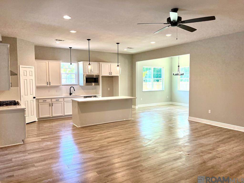https://bt-photos.global.ssl.fastly.net/batonrouge/orig_boomver_1_2026014154-2.jpg