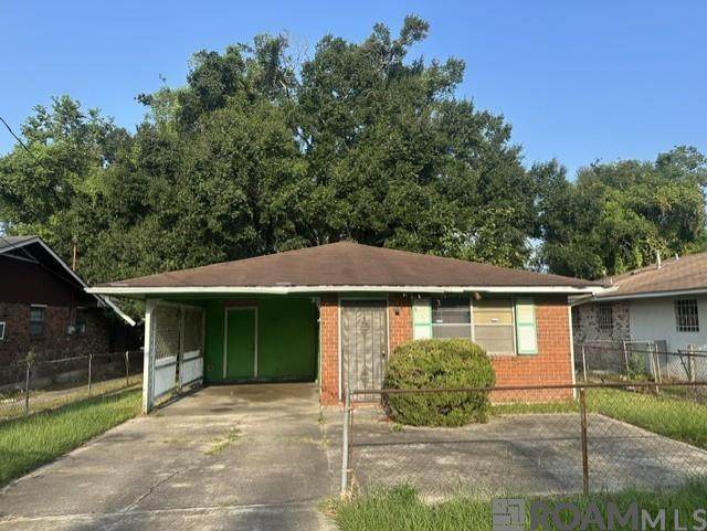9787 Avenue J - Photo 1