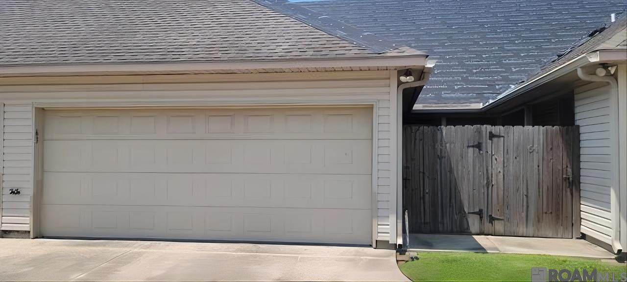 4848 Windsor Village Dr - Photo 1