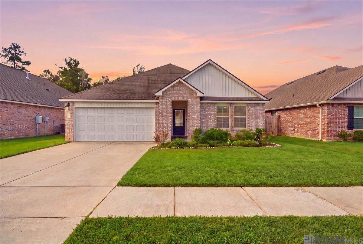 35512 Grovemont Dr - Photo 1
