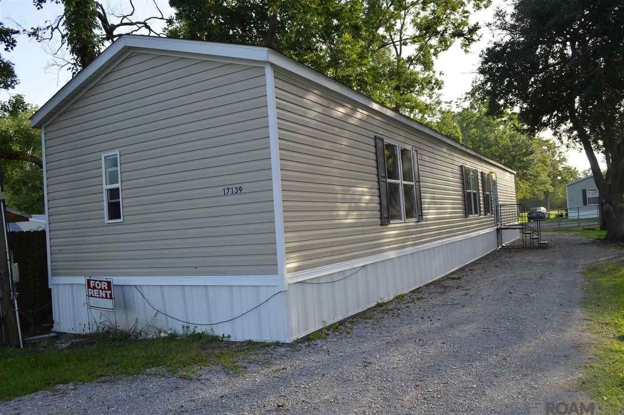 17139 La Hwy 44 - Photo 1