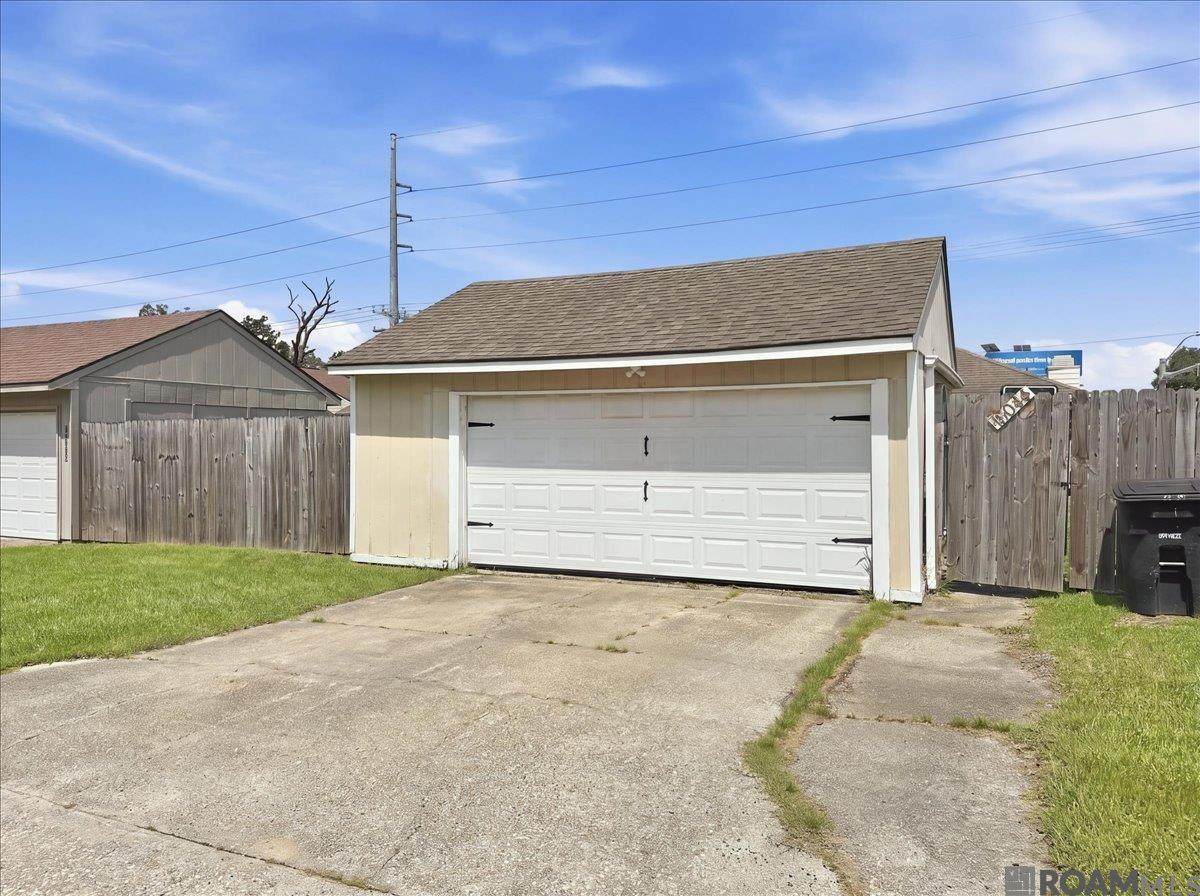 16044 Harrells Ferry Rd - Photo 1