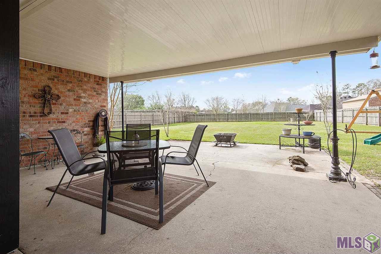 10278 Emerald Dr - Photo 1