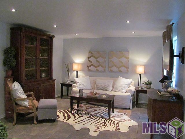 1755 College Dr - Photo 1