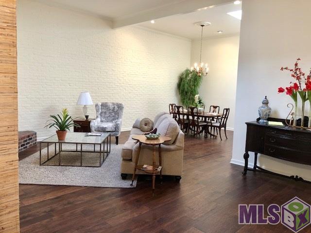 15 Jamestowne Ct - Photo 1
