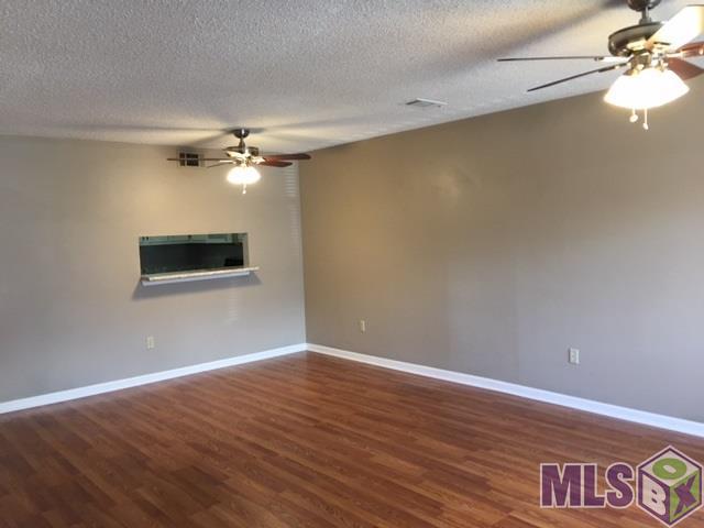 155 Marilyn Dr - Photo 1