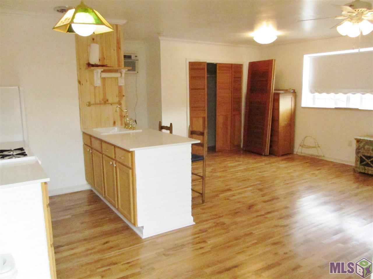 380 Roosevelt St - Photo 1