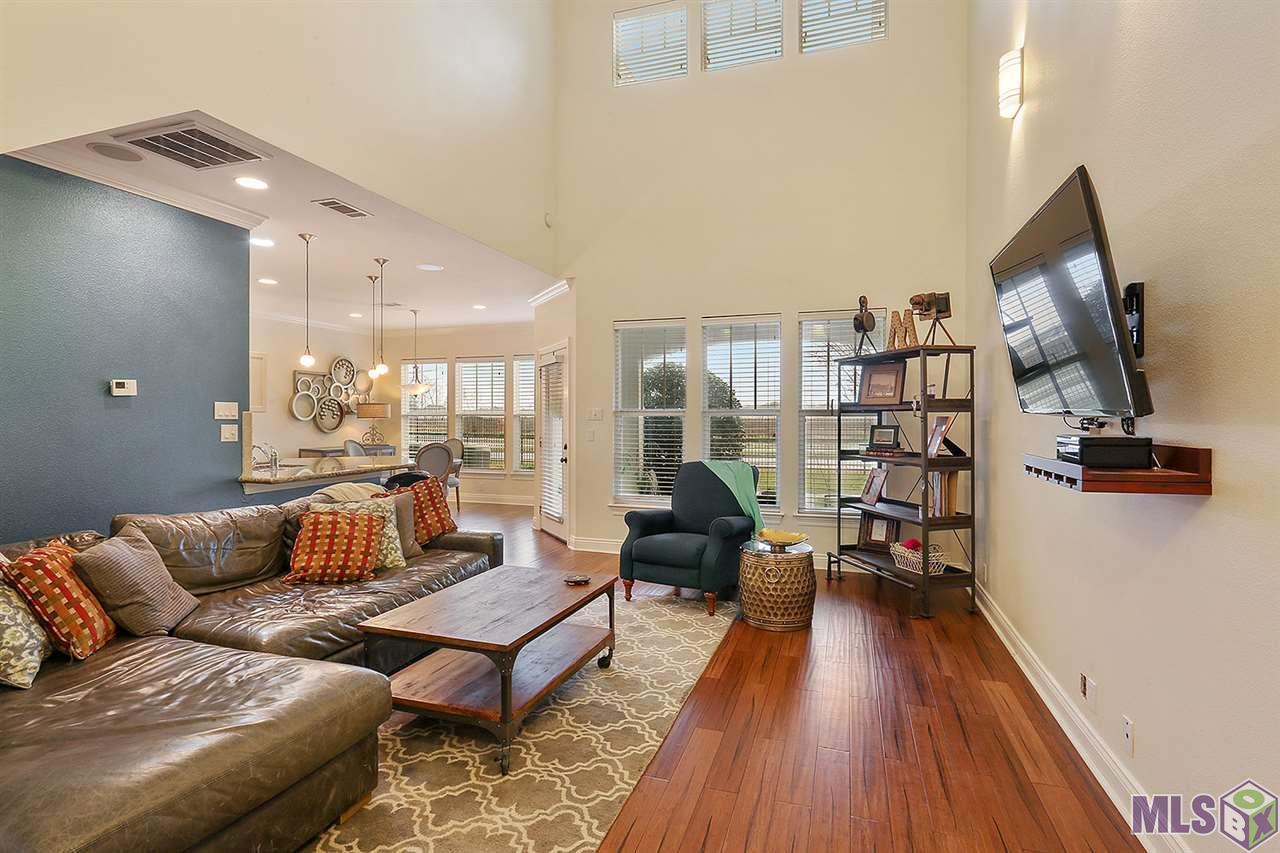8000 Stonelake Village Ave - Photo 1